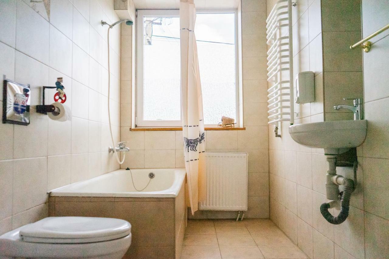 Hostel Villa Roma Lviv Exterior photo
